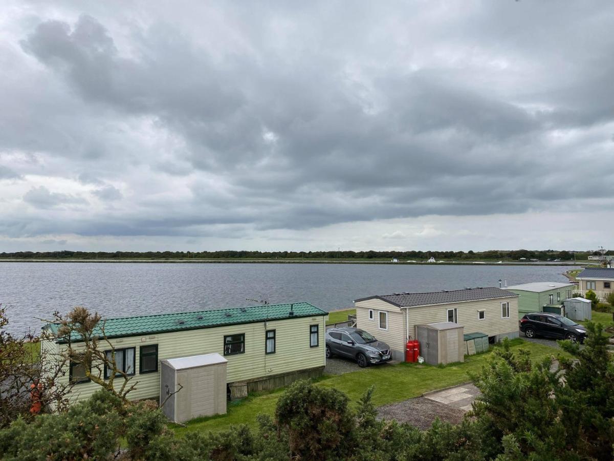 Holiday In Caravan Hotel Millom Exterior photo